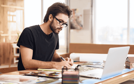 Designer working ux 1